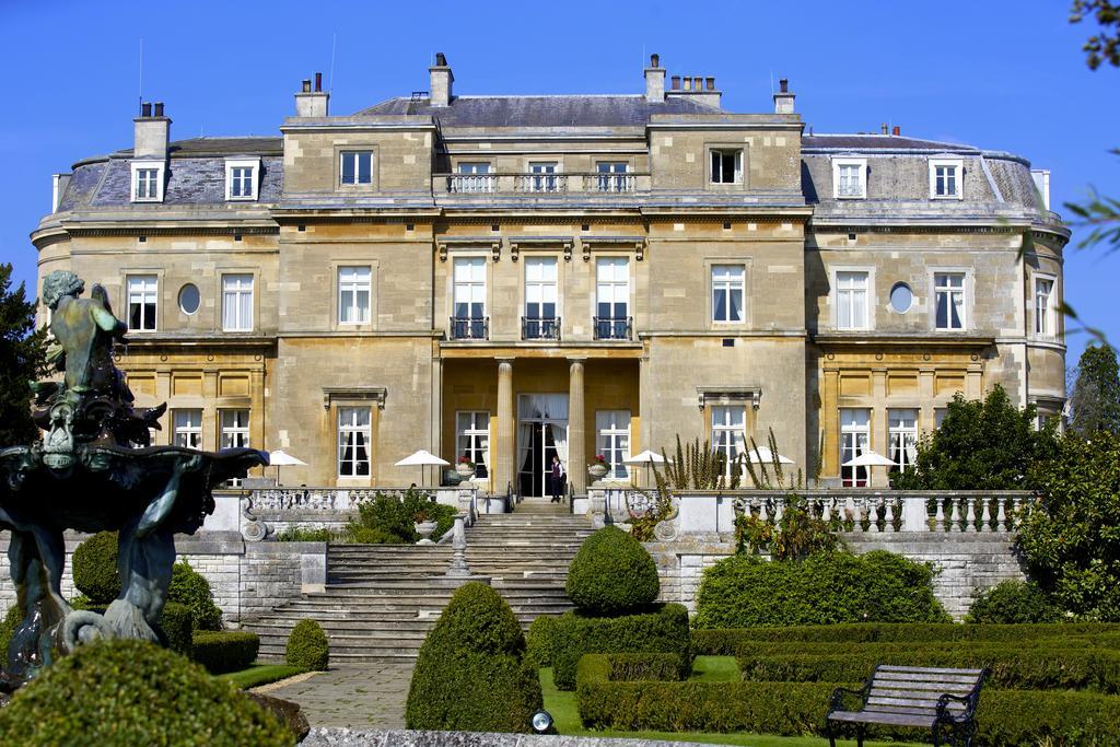 Luton Hoo Hotel, Golf And Spa Eksteriør billede The main façade of the Royal United Hospital