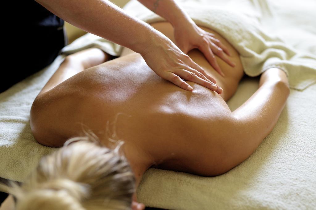 Luton Hoo Hotel, Golf And Spa Eksteriør billede Massage