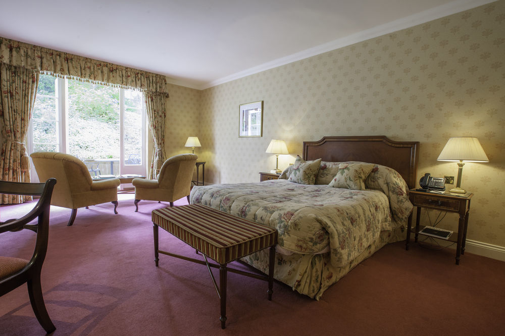 Luton Hoo Hotel, Golf And Spa Eksteriør billede A bedroom at the hotel